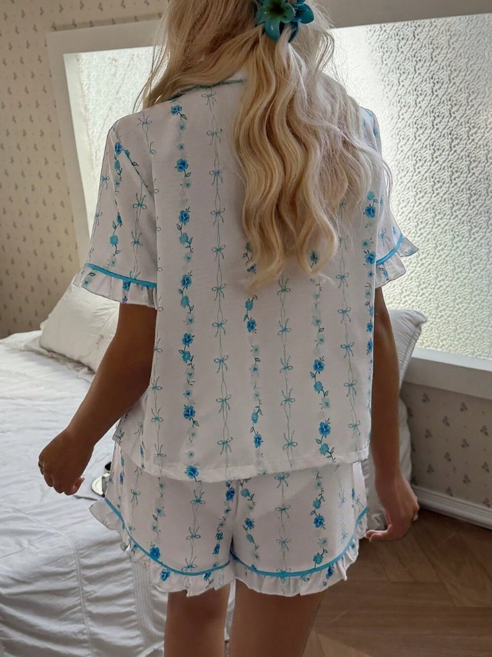 Multicolor Floral Women's Bow Tie Pajama Set - Picture 2 of 6